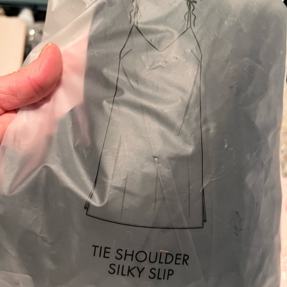 Wedding night!! All new except the bride pajama, set, only worn once size XL - Picture 4 of 5